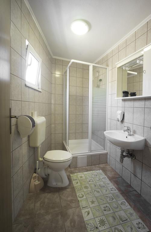 Guest Accomodation Zura スクラーディン エクステリア 写真